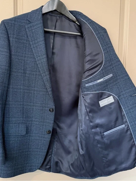 Michael Kors Blue Plaid Blazer – Tailored Fit – Excellent Condition – Size 42R - Picture 3 of 3